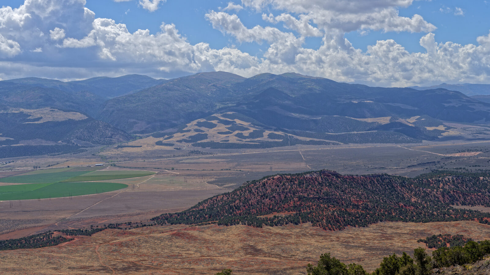The steep section is a shelf road, so watch for oncoming traffic. The top has a turnaround and a great view, usually with several Jeeps parked.